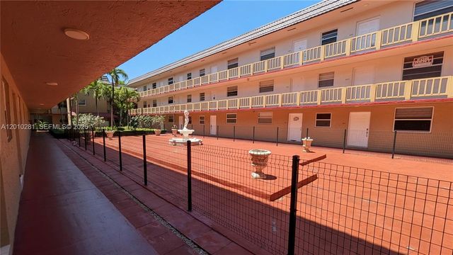4655 Palm Avenue 124, Hialeah, FL 33012