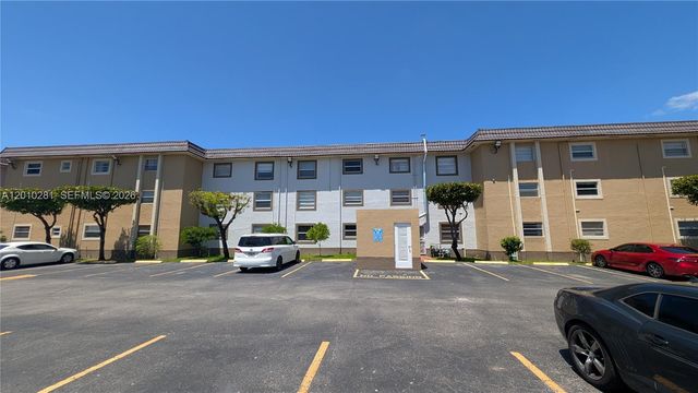 4655 Palm Avenue 124, Hialeah, FL 33012