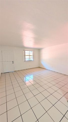 4655 Palm Avenue 124, Hialeah, FL 33012