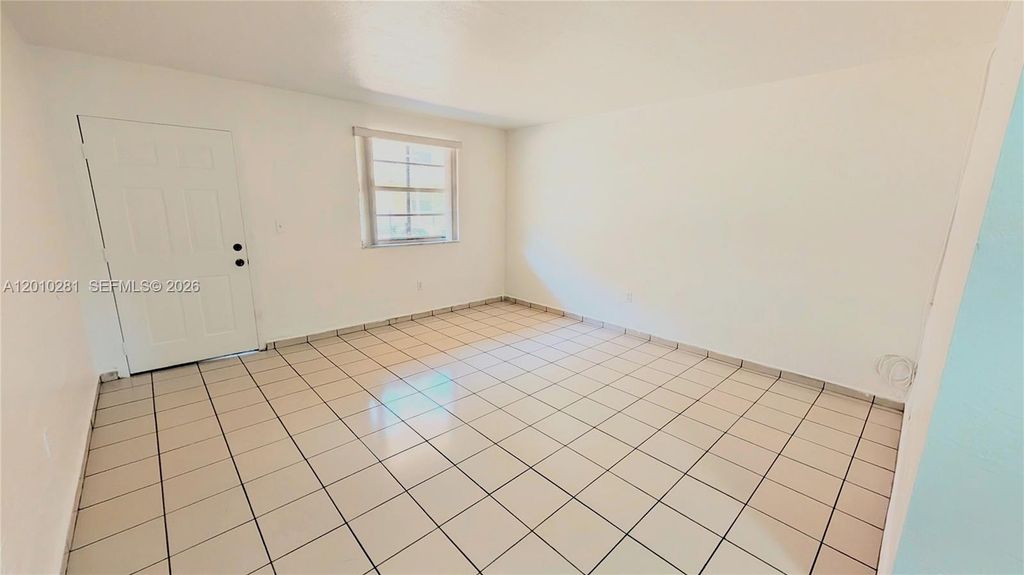 4655 Palm Avenue 124, Hialeah, FL 33012