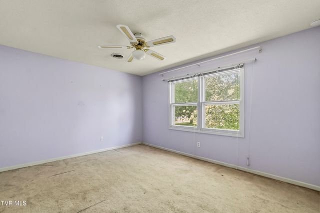 1511 Valiant Drive, Greeneville, TN 37745