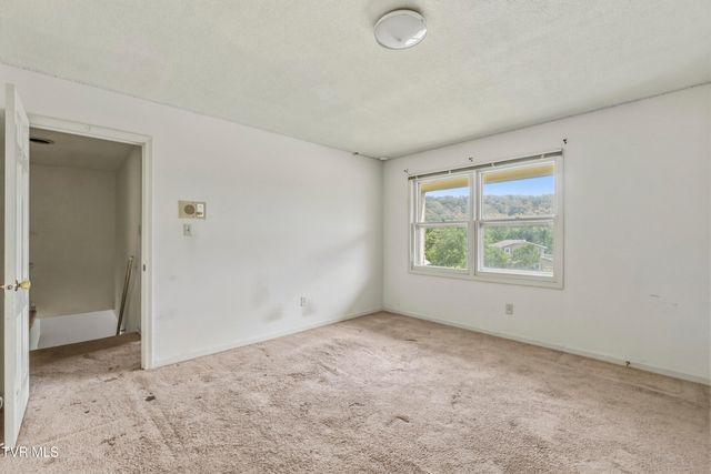 1511 Valiant Drive, Greeneville, TN 37745