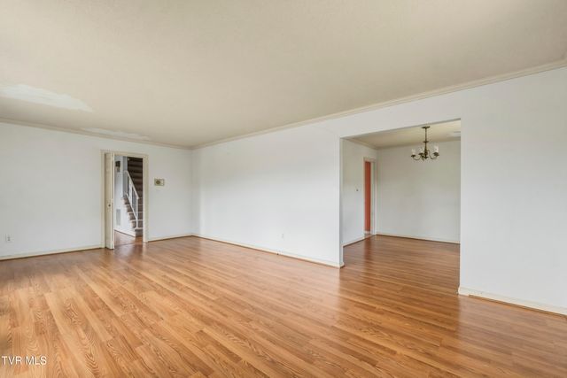 1511 Valiant Drive, Greeneville, TN 37745