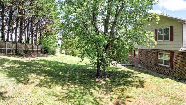 1511 Valiant Drive, Greeneville, TN 37745