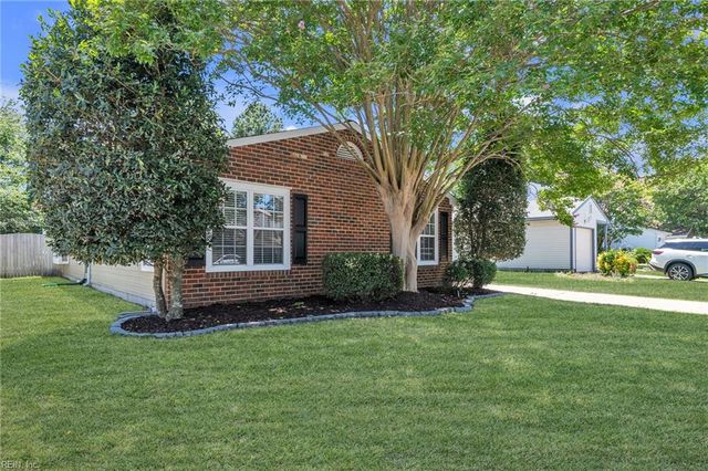 1119 Kings Mill CT, Chesapeake, VA 23320