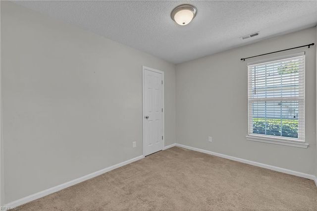 1119 Kings Mill CT, Chesapeake, VA 23320