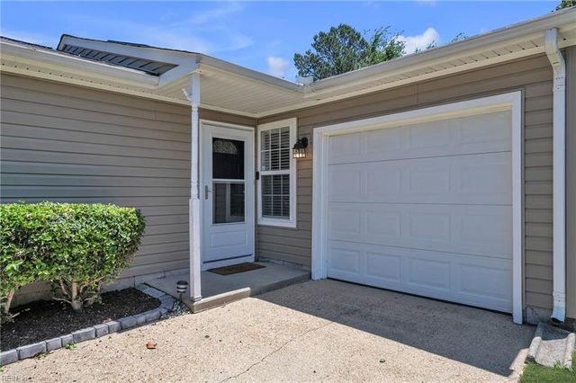 1119 Kings Mill CT, Chesapeake, VA 23320