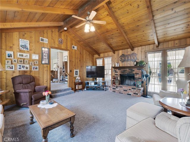 18918 Chase, Northridge, CA 91324