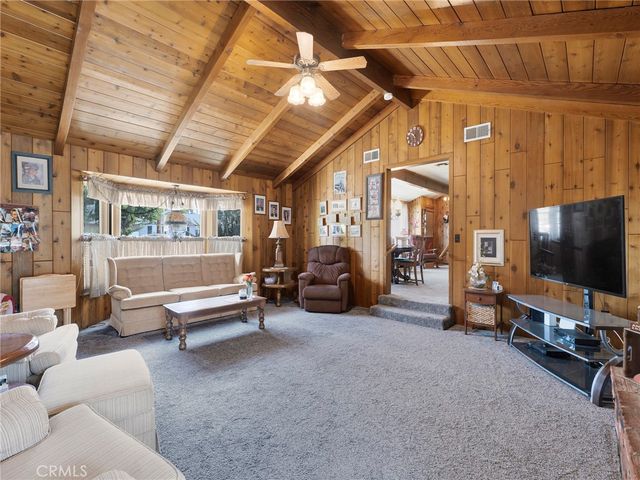 18918 Chase, Northridge, CA 91324