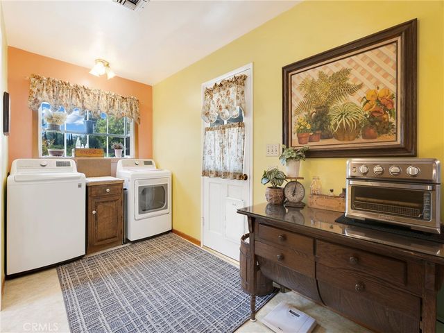 18918 Chase, Northridge, CA 91324