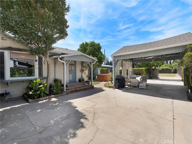 18918 Chase, Northridge, CA 91324