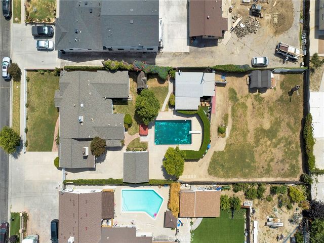 18918 Chase, Northridge, CA 91324