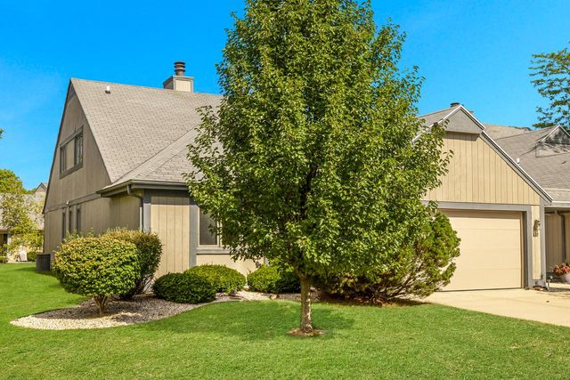 632 W Evergreen COURT, Bayside, WI 53217