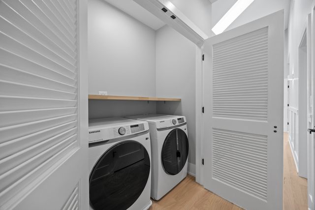 2323 W Farragut Avenue, Chicago, IL 60625