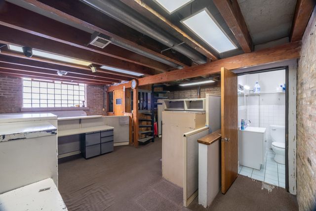 4730 W Armitage Avenue W, Chicago, IL 60639