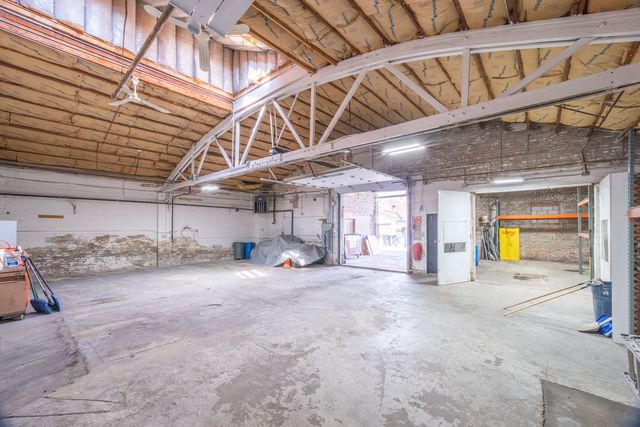 4730 W Armitage Avenue W, Chicago, IL 60639