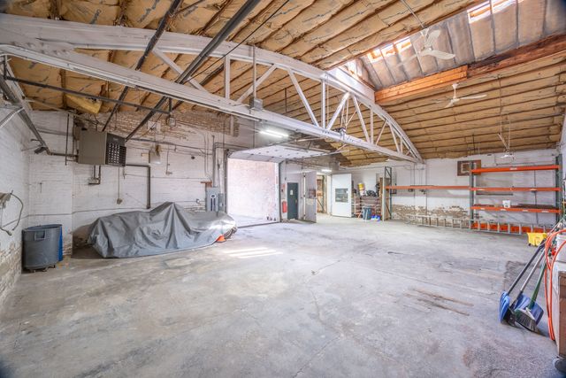 4730 W Armitage Avenue W, Chicago, IL 60639
