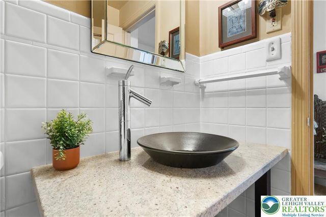 2445 Main Street, Bethlehem City, PA 18017