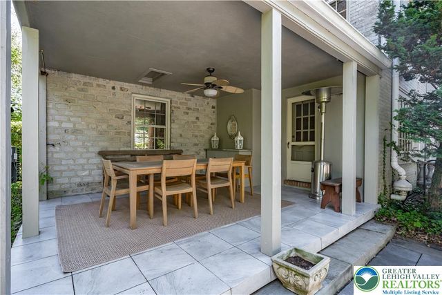 2445 Main Street, Bethlehem City, PA 18017