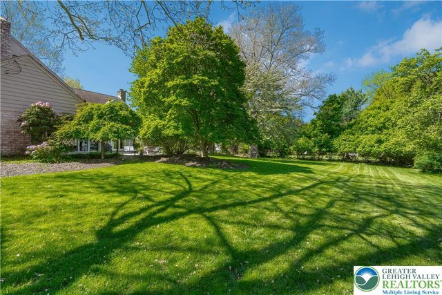 2445 Main Street, Bethlehem City, PA 18017