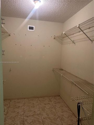 5945 Del Lago Cir 201, Sunrise, FL 33313