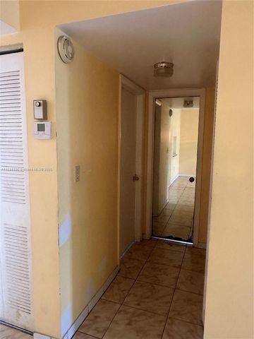 5945 Del Lago Cir 201, Sunrise, FL 33313