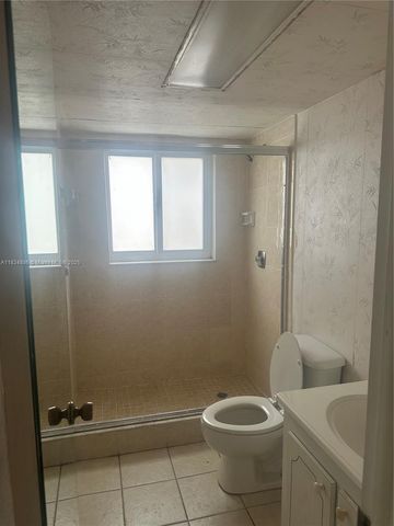 5945 Del Lago Cir 201, Sunrise, FL 33313