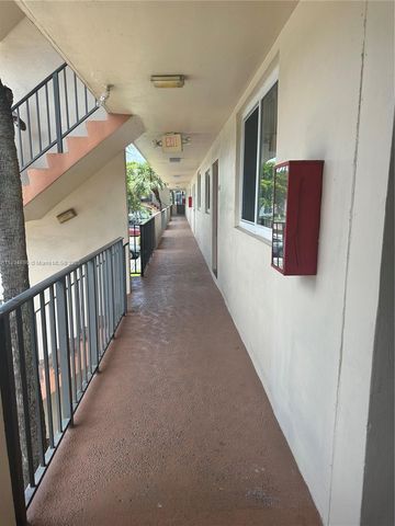 5945 Del Lago Cir 201, Sunrise, FL 33313