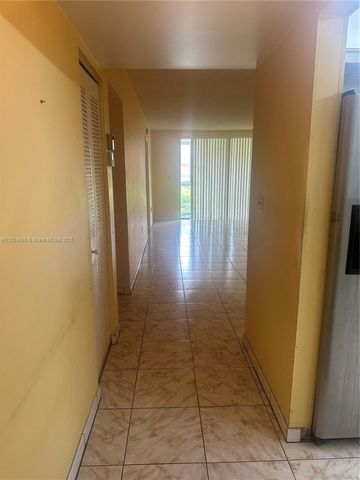 5945 Del Lago Cir 201, Sunrise, FL 33313