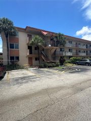 5945 Del Lago Cir 201, Sunrise, FL 33313