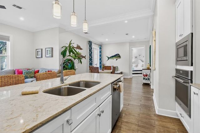 137 Palmilla Circ 103, Port Aransas, TX 78373