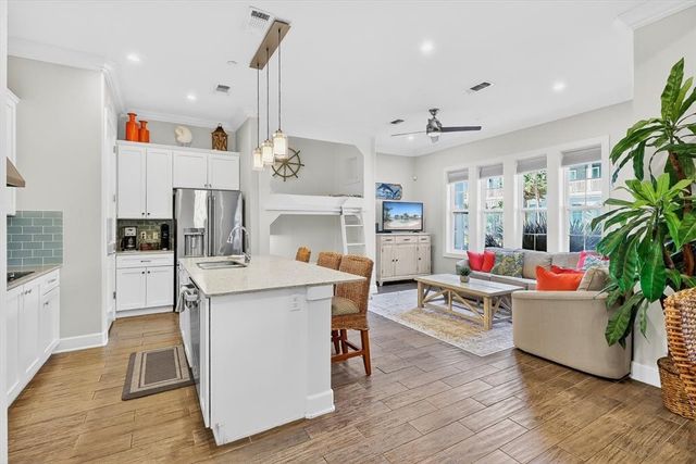 137 Palmilla Circ 103, Port Aransas, TX 78373