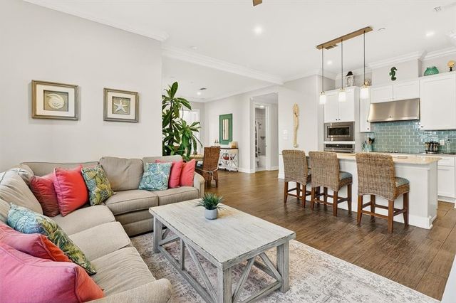 137 Palmilla Circ 103, Port Aransas, TX 78373