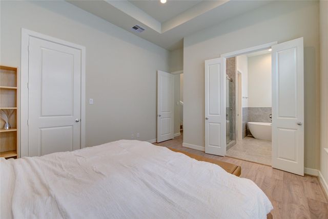 730 Carriage Knolls Drive, Houston, TX 77008