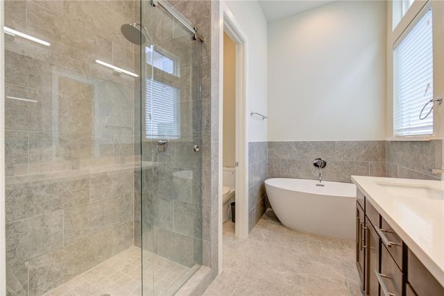730 Carriage Knolls Drive, Houston, TX 77008