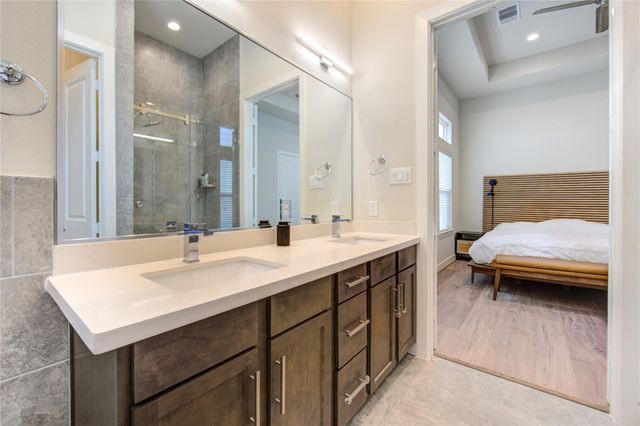 730 Carriage Knolls Drive, Houston, TX 77008