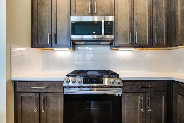 730 Carriage Knolls Drive, Houston, TX 77008