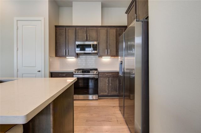 730 Carriage Knolls Drive, Houston, TX 77008