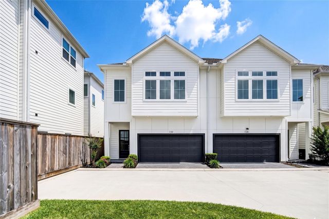 730 Carriage Knolls Drive, Houston, TX 77008