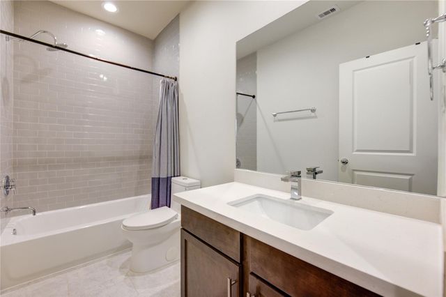 730 Carriage Knolls Drive, Houston, TX 77008