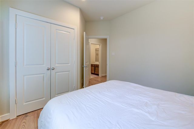 730 Carriage Knolls Drive, Houston, TX 77008