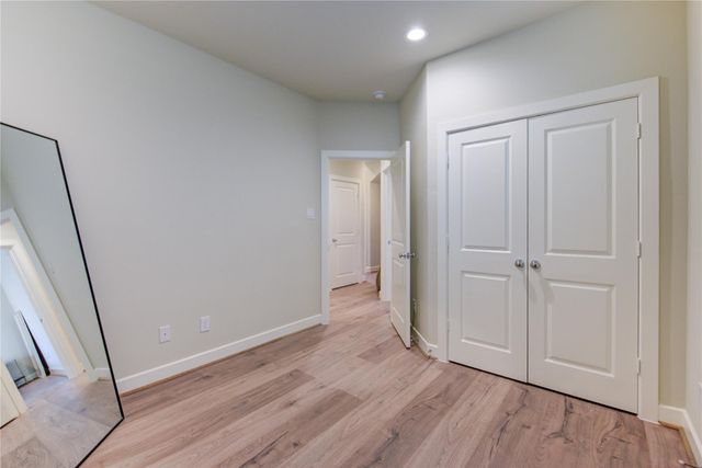730 Carriage Knolls Drive, Houston, TX 77008