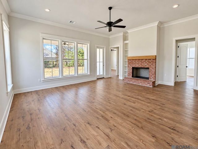 7234 E Rue Lierre, Zachary, LA 70791