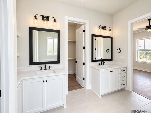 7234 E Rue Lierre, Zachary, LA 70791