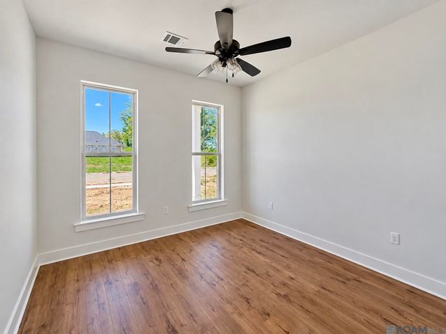 7234 E Rue Lierre, Zachary, LA 70791