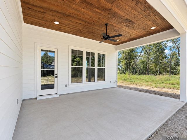 7234 E Rue Lierre, Zachary, LA 70791