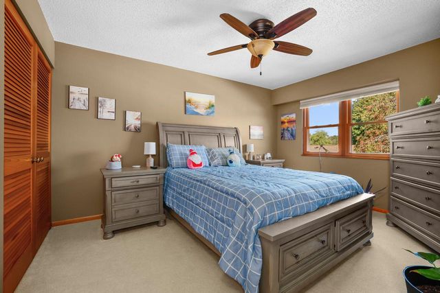 939 Sunset PLACE, Onalaska, WI 54650