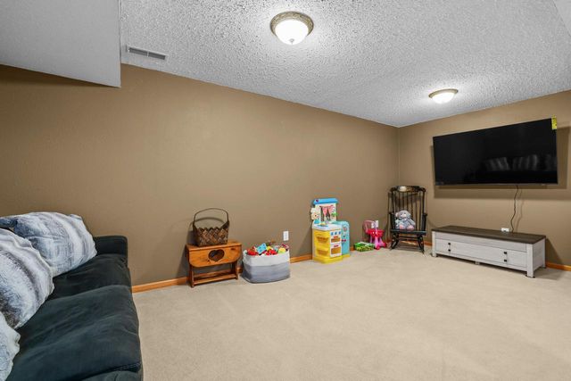 939 Sunset PLACE, Onalaska, WI 54650