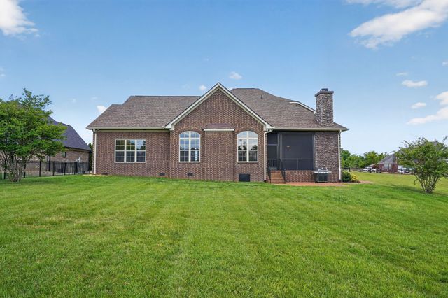 2162 Gorden Xing, Gallatin, TN 37066