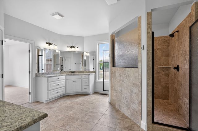 2162 Gorden Xing, Gallatin, TN 37066
